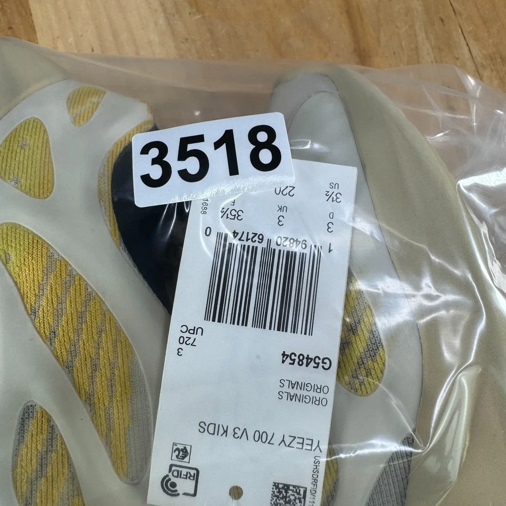 Adidas Yeezy 700 V3 Kids Size‎ 3.5 Shoes 'Safflower' Sneakers Yellow G54854  NEW